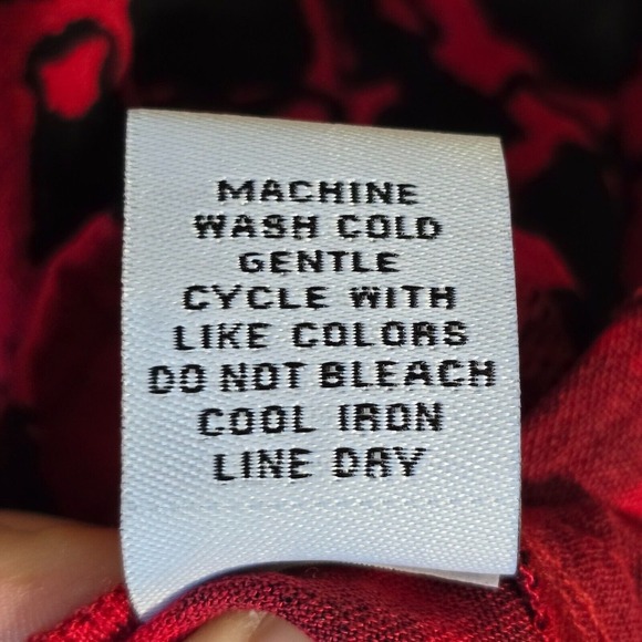 Habitat Clothes To Live In Shirt Womens Medium Red Black Button Up Artsy - Picture 7 of 12